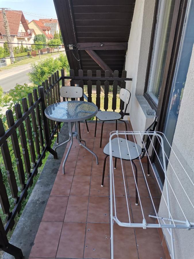 Roland Apartman Lägenhet Balatonlelle Exteriör bild