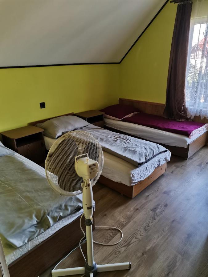 Roland Apartman Lägenhet Balatonlelle Exteriör bild