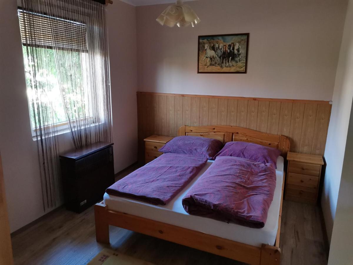 Roland Apartman Lägenhet Balatonlelle Exteriör bild