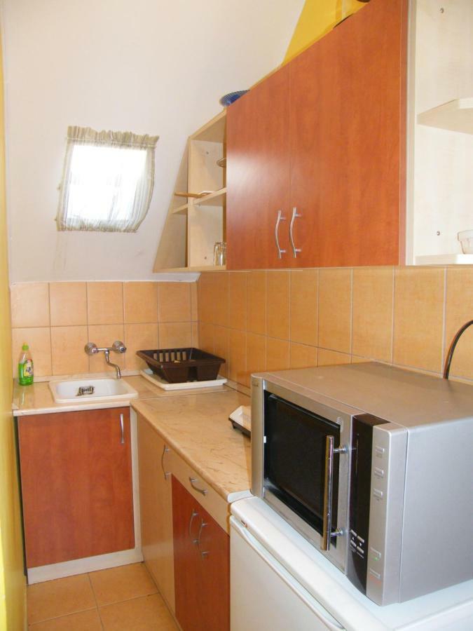 Roland Apartman Lägenhet Balatonlelle Exteriör bild