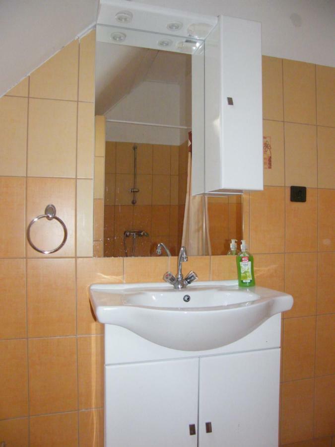 Roland Apartman Lägenhet Balatonlelle Exteriör bild